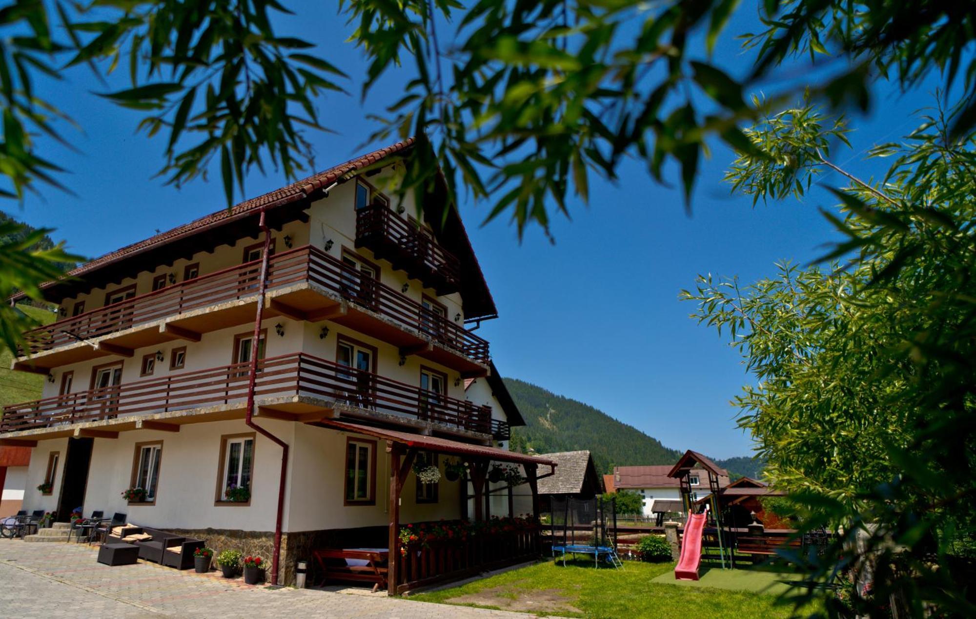 Pensiunea Malina Moeciu De Sus Exterior photo