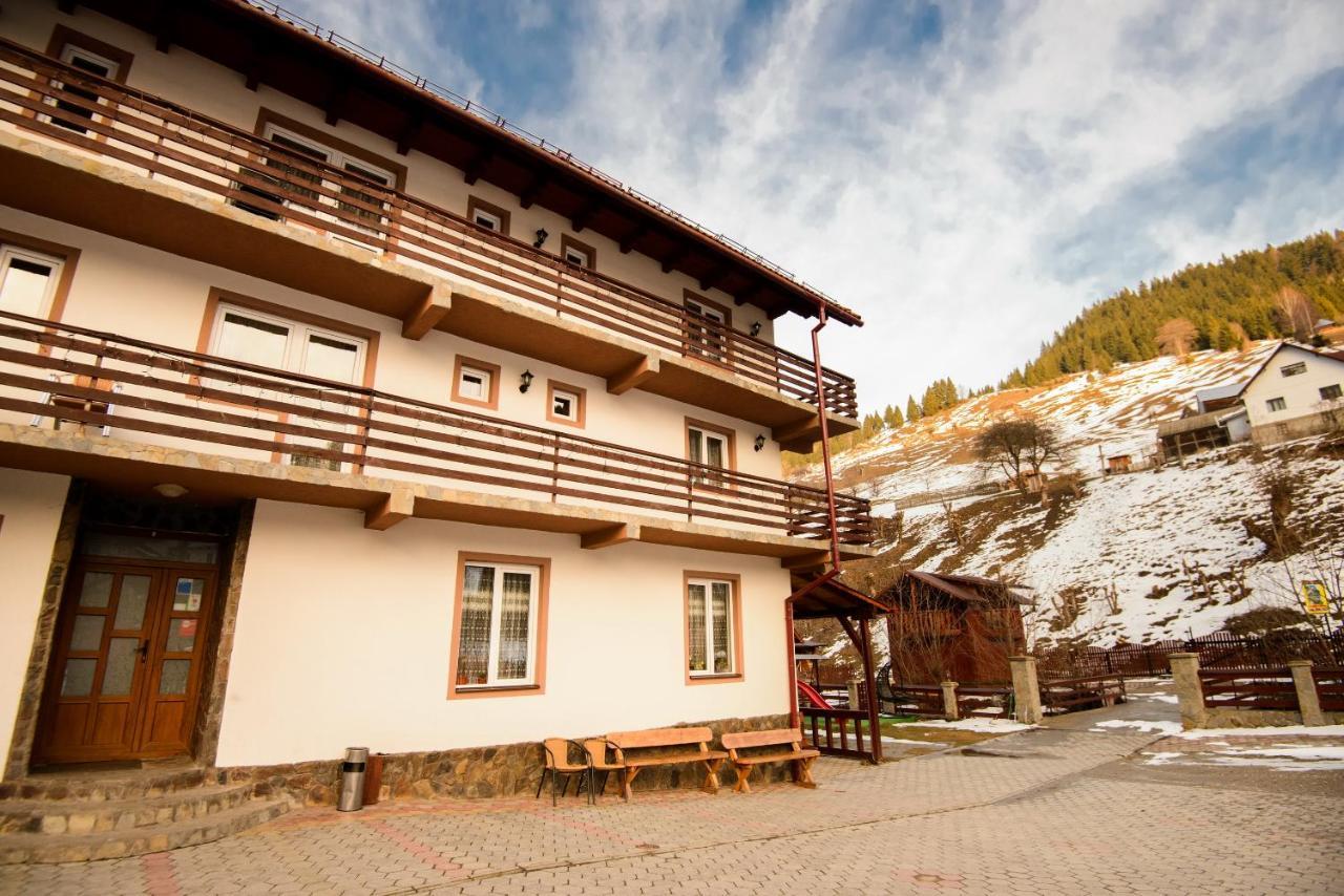 Pensiunea Malina Moeciu De Sus Exterior photo